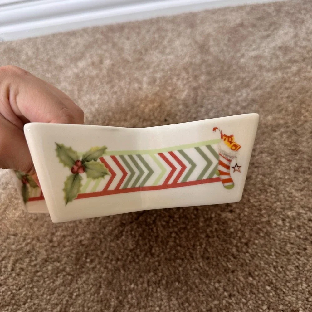 Spode Christmas Jubilee Star Shaped Ceramic‎ Bowl Holiday Tree Pattern Rare VTG